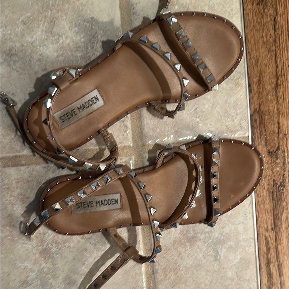Steve Madden Tan Studded Sandals